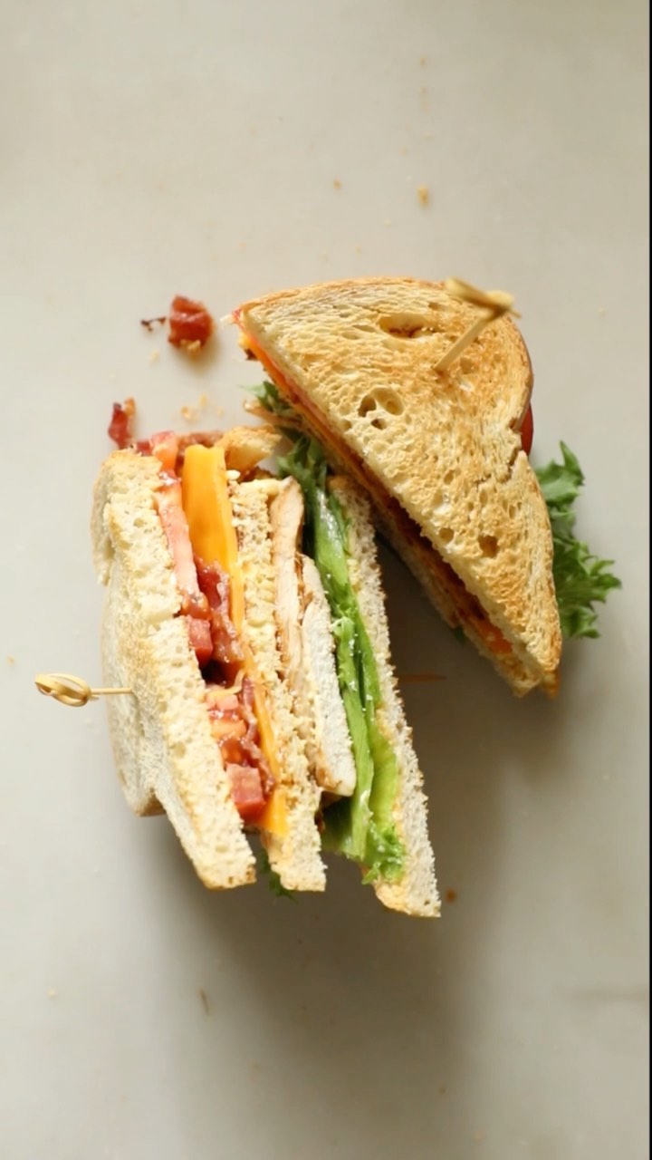 Lunsj 🥪 
#clubsandwich#godtno#matglede#chickensandwich#sandwiches#lunsjtips#matprat#foodreels